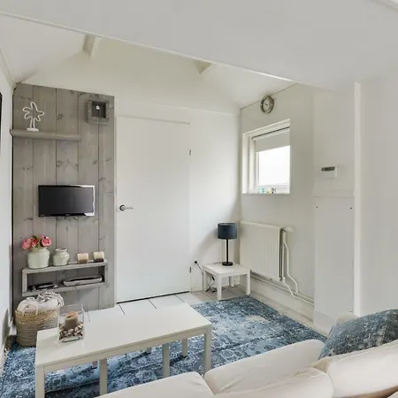 Апартаменты House Зандфорт